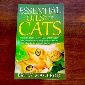 Book | Essential Oils For Cats